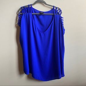 Torrrid size 3 short caged sleeve blue blouse